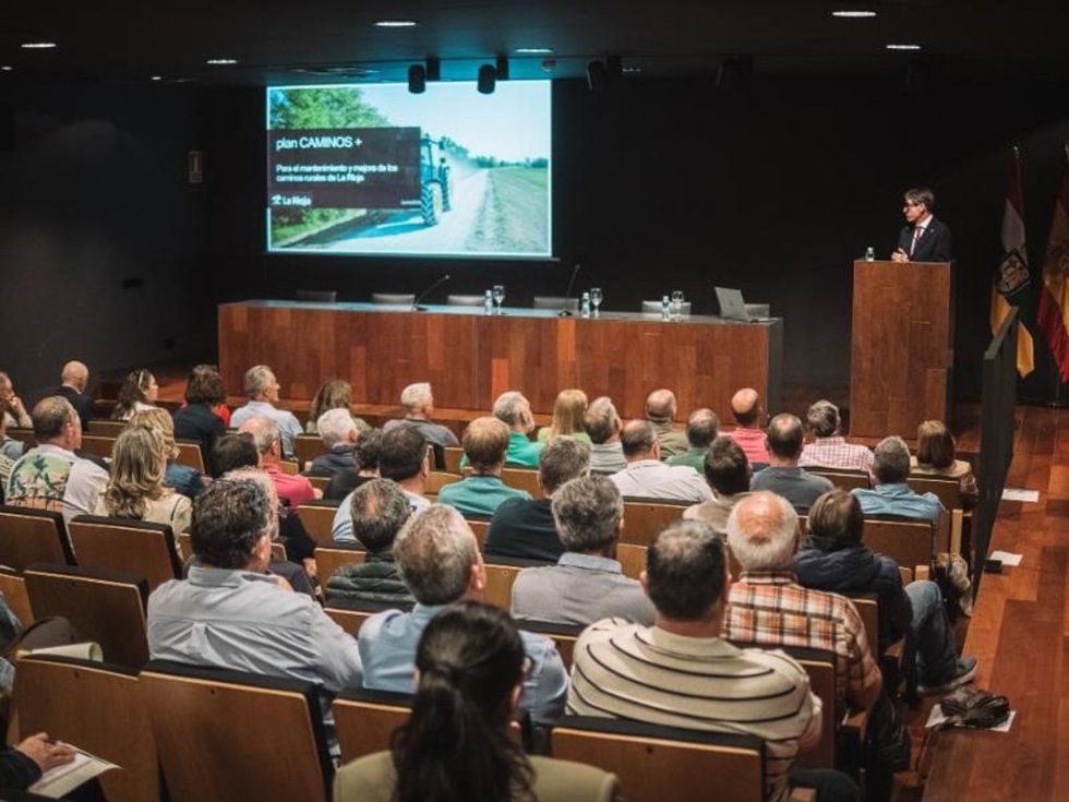 Capellán presenta el programa 'Caminos + plus'