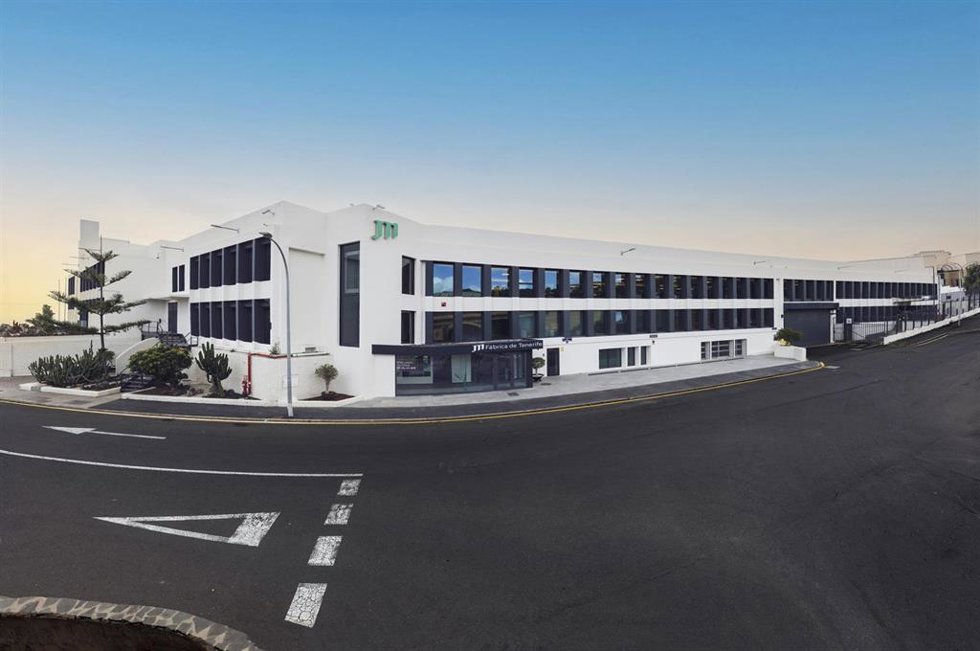 Planta de JTI en Santa Cruz de Tenerife