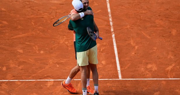 Tenis