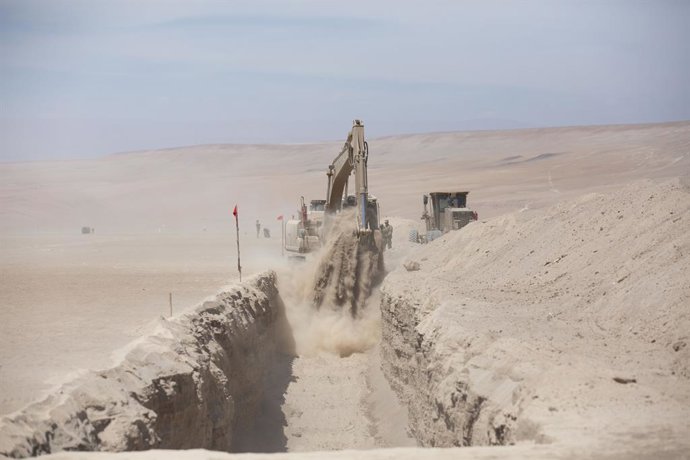 Presidente Kast inspecciona trabajos en la frontera con Perú. Fotos Patricio Banda/Aton Chile