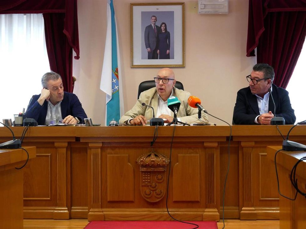 El alcalde de Barbadás, Xosé Carlos Valcárcel, en rueda de prensa.