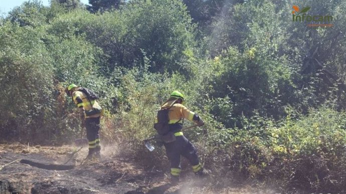 Trabajos de extinción en Méntrida.