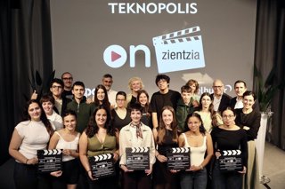 Premiados del concurso de vídeos ON ZIENTZIA, que organizan anualmente Elhuyar y Donostia International Physics Center (DIPC)