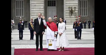 Visita del papa a Madrid 2026, en directo: León XIV, recibido con honores por los Reyes y sus hijas en el Palacio Real