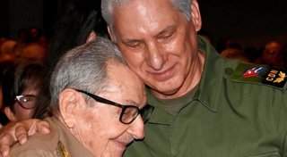 Raúl Castro y Miguel Díaz-Canel