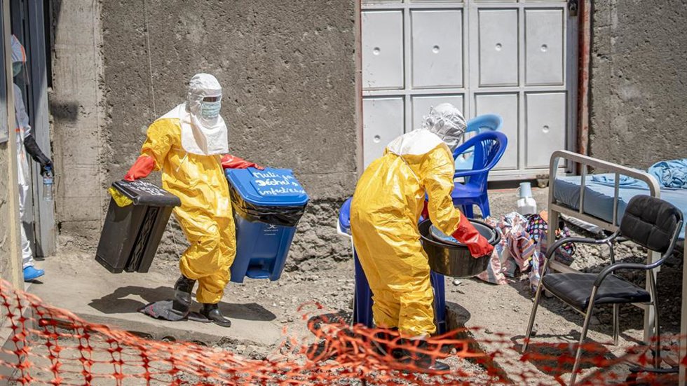Trabajadores médicos intentan contener un brote de ébola en Goma (RDC)