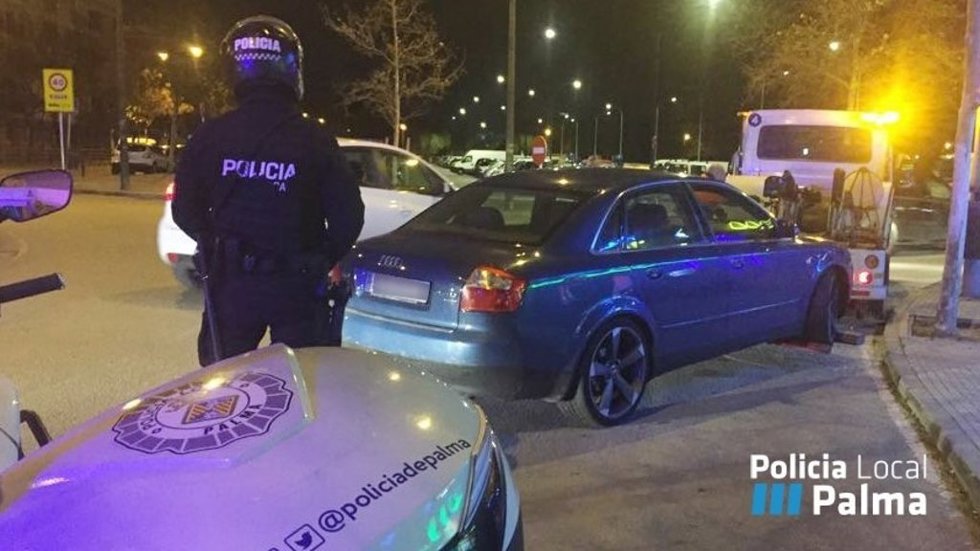 Archivo - Un control del GAP de la Policía Local de Palma
