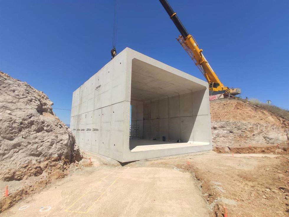 Obras de mejora en la A-348 a su paso por Huécija (Almería).