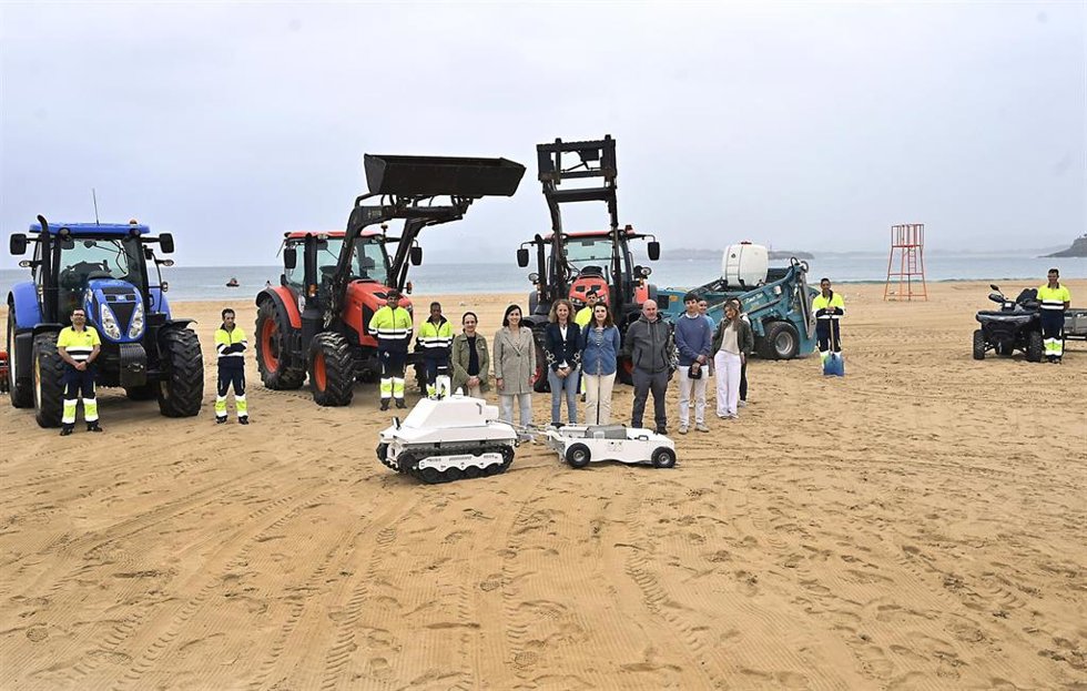 Dispositivo de limpieza de playas de Santander