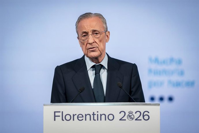 Florentino Pérez comparece à apresentação de sua candidatura à presidência do Real Madrid no Hotel Meliá Castilla, em 27 de maio de 2026, em Madri, Espanha.
