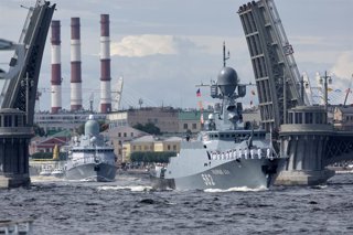 Archivo - Arxivo - Imatge d'arxiu d'una desfilada de la Marina de Rússia a la base de Kronstadt (Sant Petersburg) en 2022 