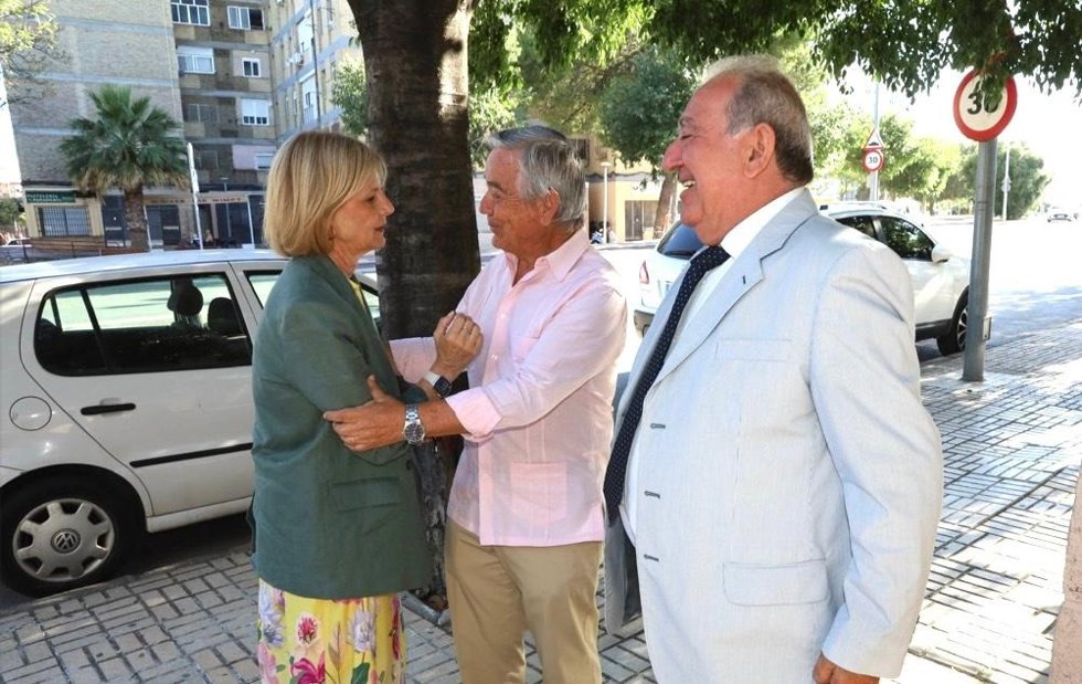 La alcaldesa de Jerez de la Frontera (Cádiz), María José García-Pelayo, la Clausura de la XLIV Asamblea General Ordinaria de la Asociación/Hermandad de Donantes de Sangre de Jerez.