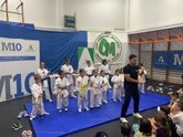 Foto: La Junta promociona los valores del deporte en Córdoba con el karateca Damián Quintero como protagonista