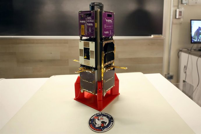 El Laboratorio de Exploración Espacial y Planetaria (SPEL) de la Facultad de Ciencias Físicas y Matemáticas (FCFM) de la Universidad de Chile se prepara para marcar un nuevo hito en la historia de la ciencia nacional.    Foto U. de Chile