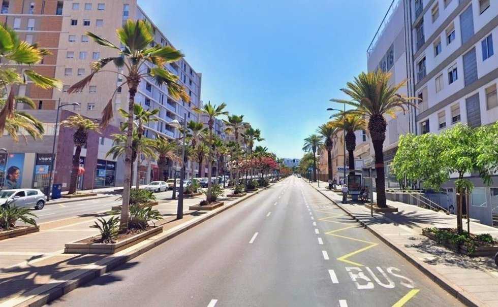 Carril para guagua en la Avenida 3 de Mayo de Santa Cruz de Tenerife