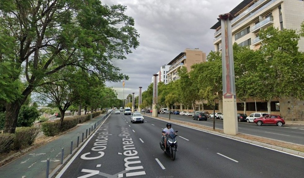 Archivo - Avenida Concejal Alberto Jiménez-Becerril, en Sevilla.