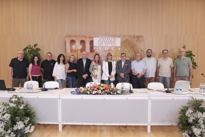 Actual Junta de Directiva de la FSMCV en la Alqueria Julià