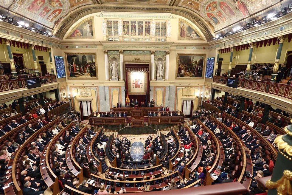 Archivo - Hemiciclo durante el acto institucional ‘Nuestra constitución más longeva’, en el Congreso de los Diputados, a 17 de febrero de 2026, en Madrid (España). 