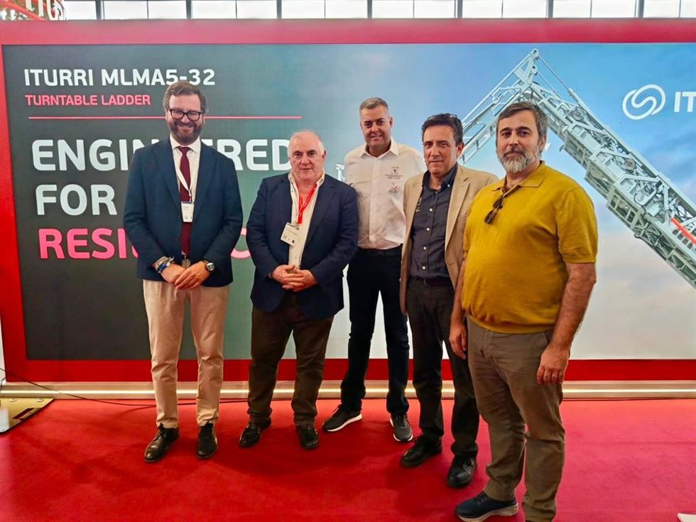 El delegado de Protección Civil de la Diputación de Córdoba, Antonio Martín, participa en la primera Asamblea Europea de Servicios de Bomberos en Hannover (Alemania).