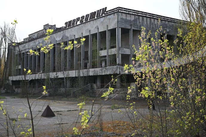 Archivo - Arquivo - 23 de abril de 2026, Prypiat, Região de Kiev, Ucrânia: O Palácio da Cultura Energetik está situado na cidade fantasma de Prypiat, contaminada radioativamente pelo desastre de Chernobyl, na região de Kiev, Ucrânia, em 23 de abril de 202