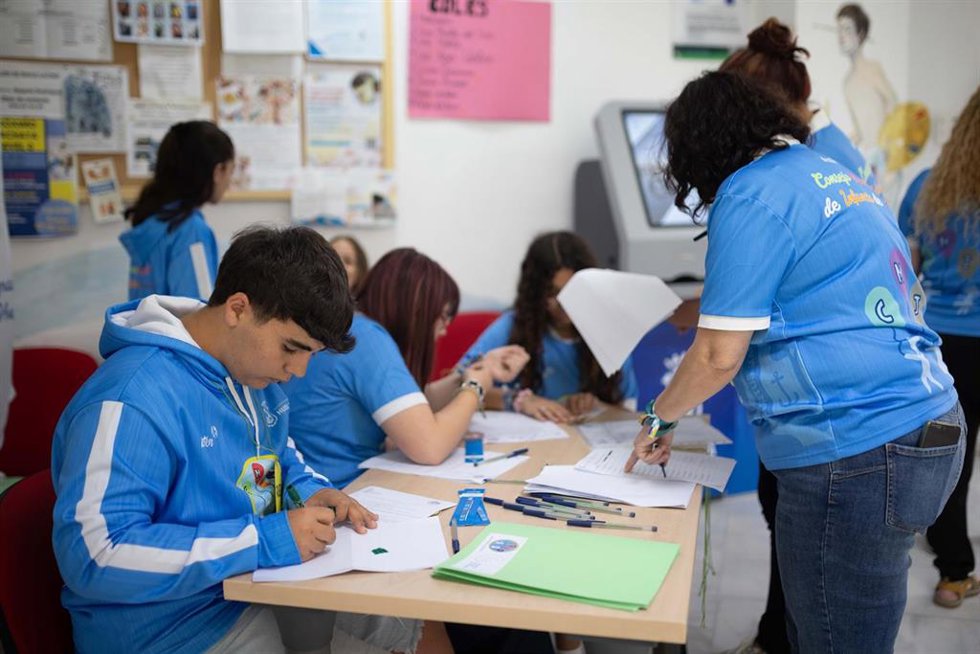 Sesión del nuevo Consejo Municipal Infantil del Ayuntamiento de Huelva en el Centro Municipal 'La Morana'.
