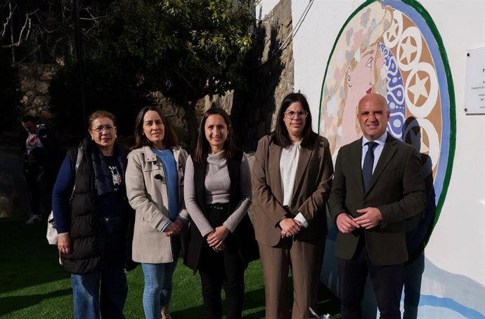 El presidente de la Diputación de Almería durante una visita a Laujar de Andarax (Almería).