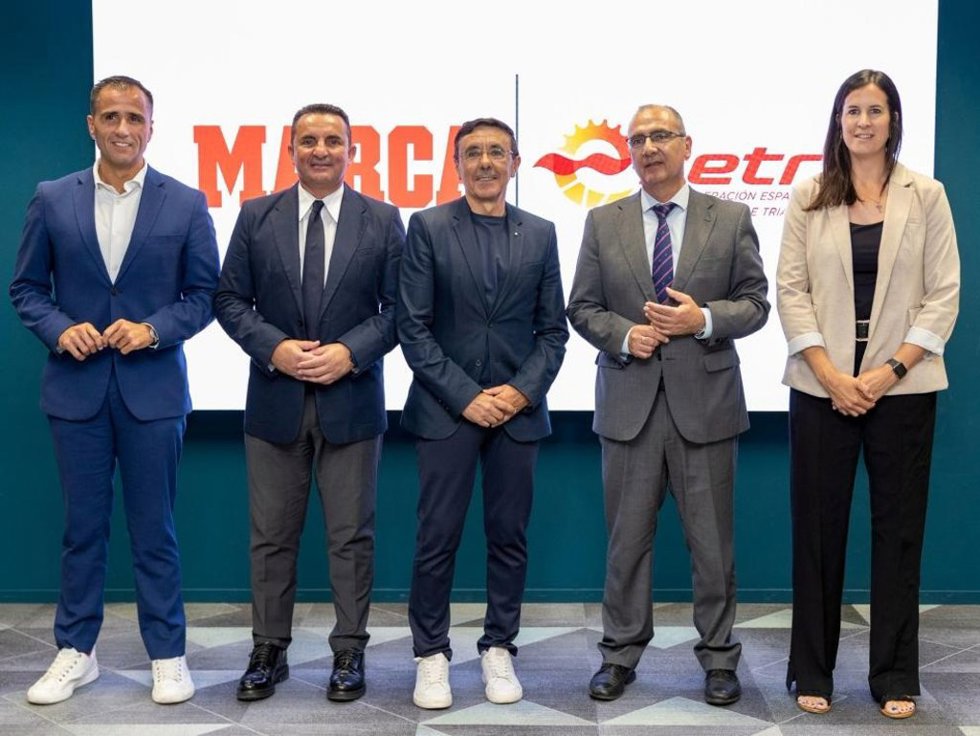 Presentación del primer tour nacional de hyatlón esta semana en Madrid.