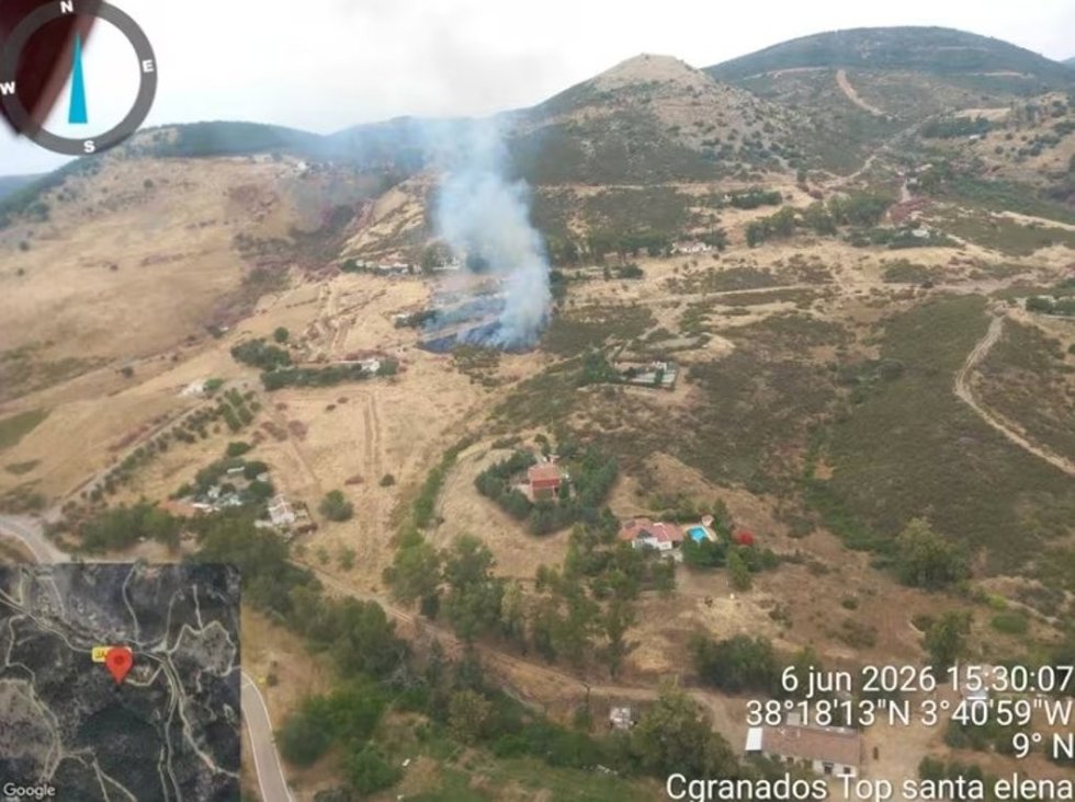 Incendio declarado en Baños de la Encina (Jaén) el 6 de junio de 2026