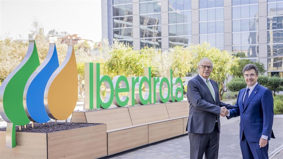 Mario Ruiz-Tagle, CEO de Iberdrola España, y José Miguel García, CEO de Vodafone España