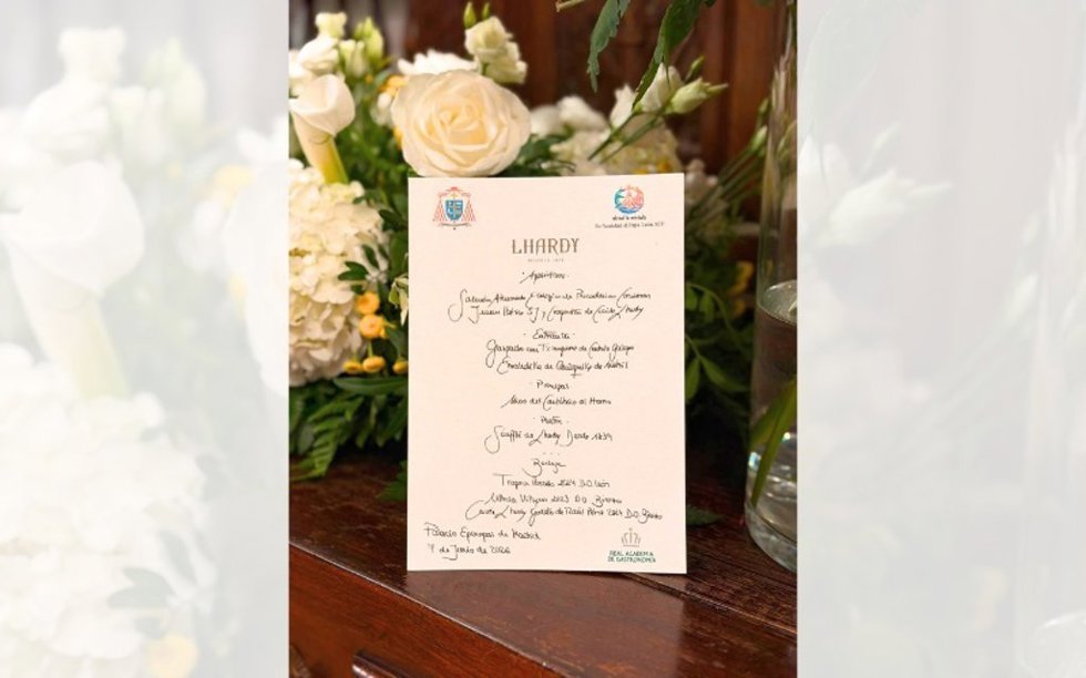 Menú de cena del Papa en el Palacio Episcopal
