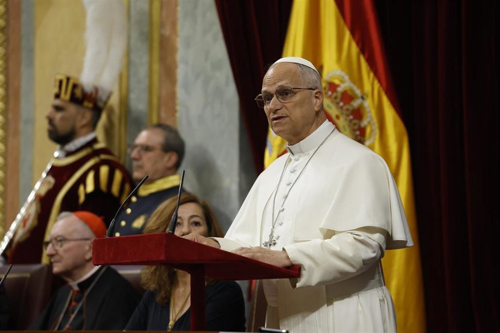El Papa León XIV interviene durante su visita al Congreso de los Diputados, a 8 de junio de 2026, en Madrid (España). 
