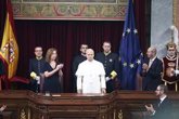 Foto: León XIV hace historia en el Congreso entre vítores, música, honores de Estado y una larga ovación