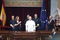 León XIV hace historia en el Congreso entre vítores, música, honores de Estado y una larga ovación