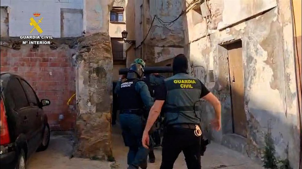 Intervención de la Guardia Civil contra el tráfico de drogas.