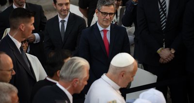 El Gobierno ve sintonía con León XIV en migración y paz y muestra respeto ante diferencias por aborto y eutanasia