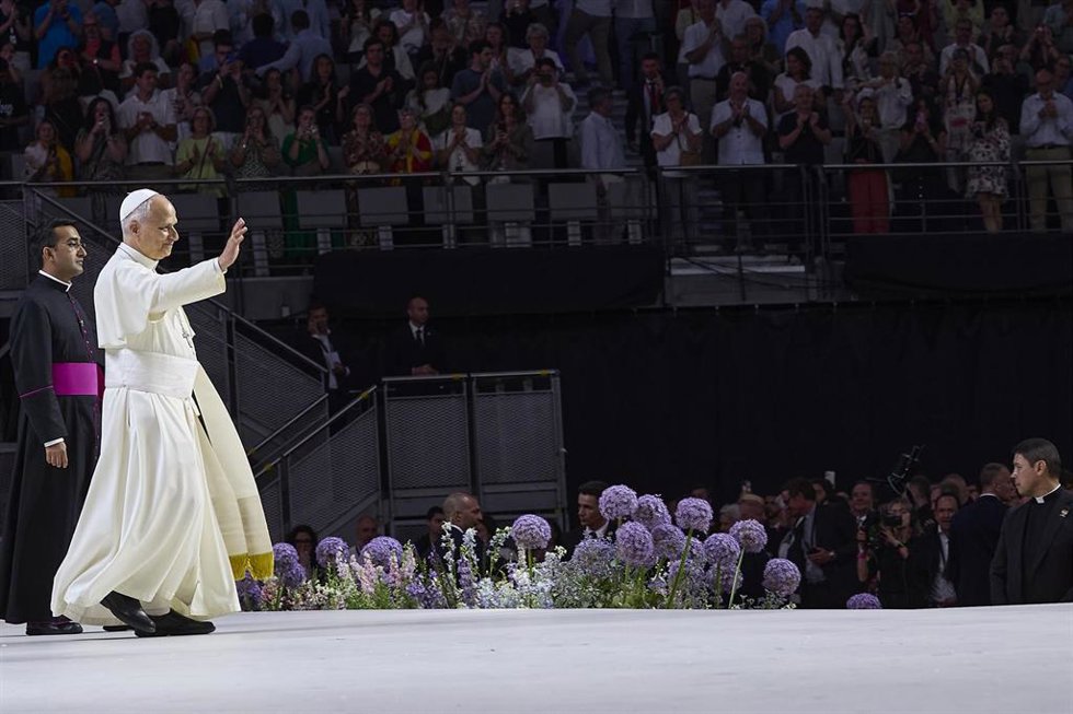 El Papa León XIV durante el encuentro 'Tejer redes con el mundo de la cultura, la educación, la empresa y el deporte', en el Movistar Arena, a 6 de junio de 2026, en Madrid (España). El encuentro titulado ‘Tejer redes con el mundo de la cultura, la educac