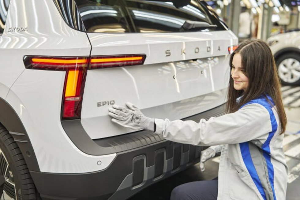 Skoda inicia en Navarra la producción del Epiq, su modelo accesible para asaltar el mercado eléctrico