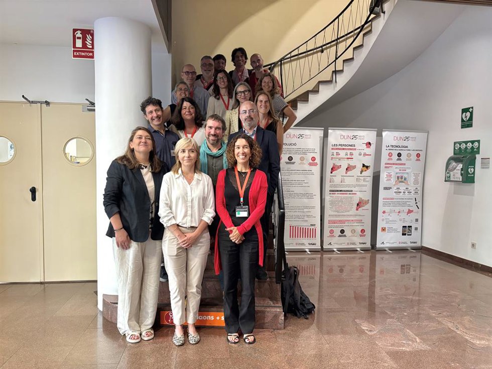 La secretaria general del Deoartamento de Agricultura, Cristina Massot, junto a miembros de la dirección general de Política Marítima y Pesca Sostenible y representantes de las entidades científicas participantes en el plan.