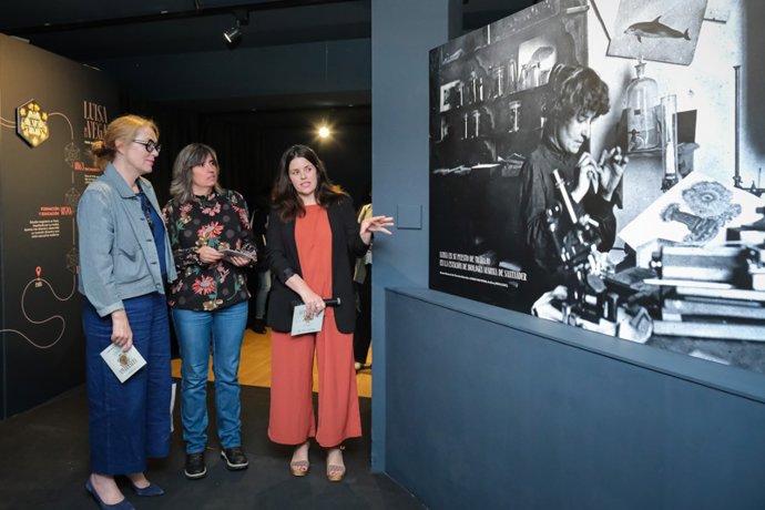 Inauguración de la exposición 'Luisa de la vega: El arte de ilustrar la ciencia’