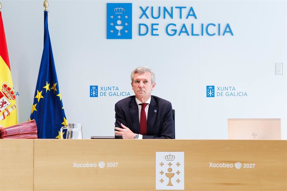 El titular del Ejecutivo gallego, Alfonso Rueda, preside el Consello de la Xunta.