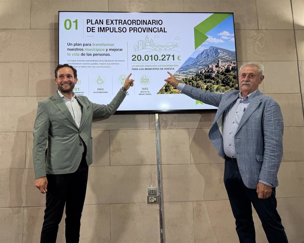 Isaac Claver y Álvaro Bescós en la presentación del Plan Extraordinario de Impulso Provincial.