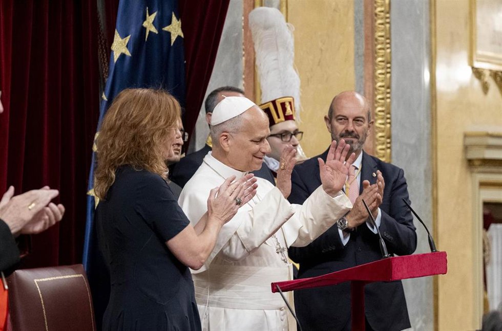El Papa León XIV interviene durante su visita al Congreso 
