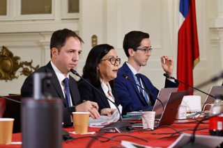 Santiago, 8 de junio de 2026.  El Consejo Fiscal Autonomo, presidido por Paula Benavides realiza su intervencion durante la Comision de Hacienda del Senado en la sede Santiago del Congreso Nacional  Diego Martin/Aton Chile