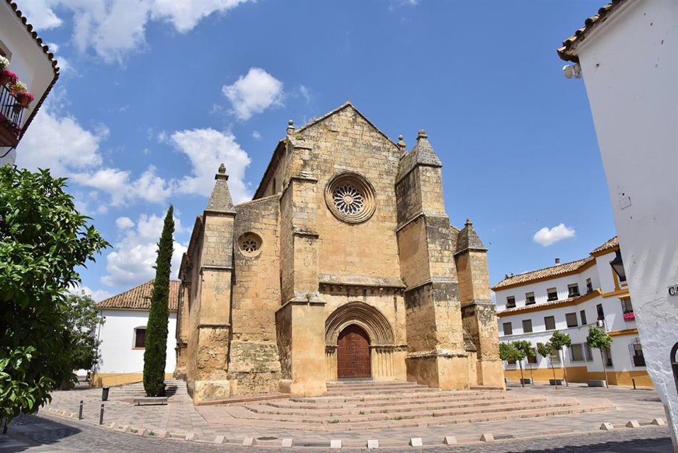 Archivo - Iglesia de Santa Marina.