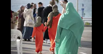 El Parlament aprobará este martes tramitar una ley de Vox para prohibir el burka en espacios públicos