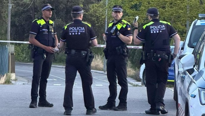 Archivo - Agentes de la Policía Local de Blanes (Girona), en una imagen de archivo