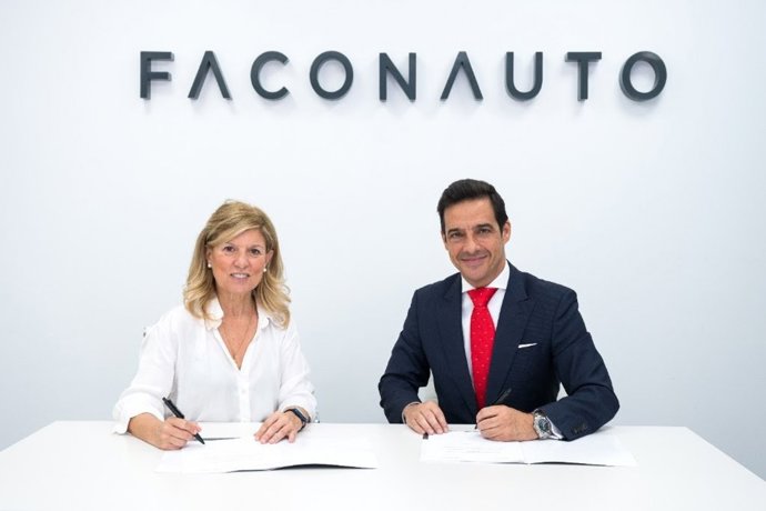 Mapfre renueva su acuerdo con Faconauto apoyando la evolución y desarrollo del sector automovilístico español.