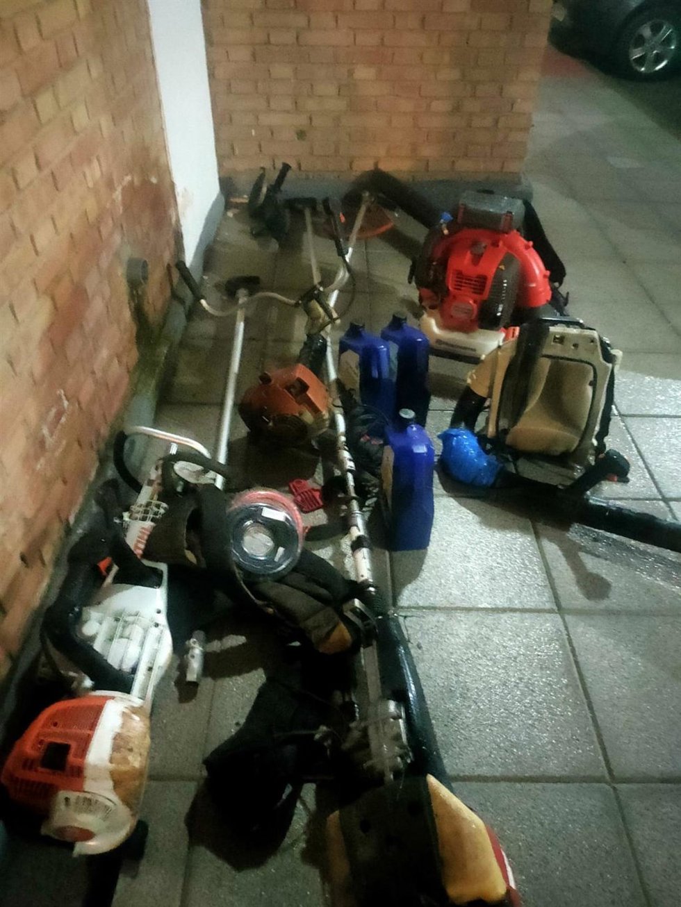 Herramientas recuperadas por la Guardia Civil.