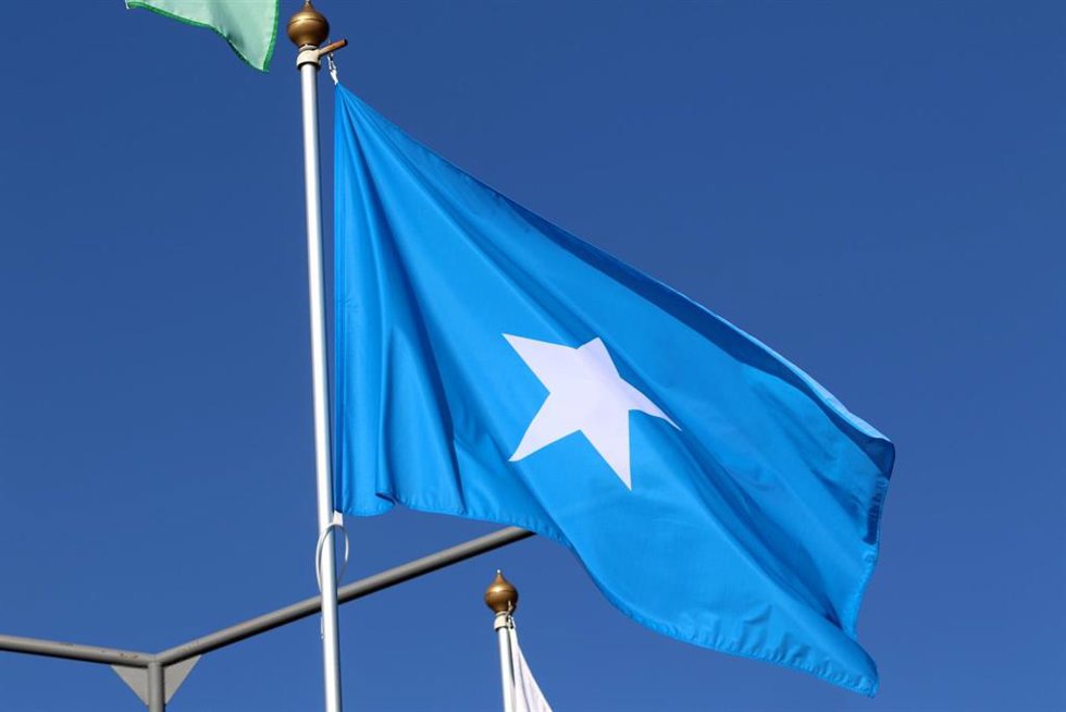Archivo - Bandera de Somalia en San Petersburgo, Rusia (archivo)