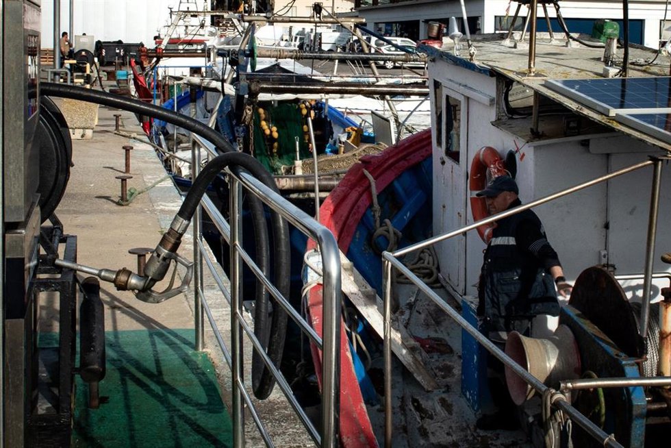 Archivo - Un barco de pesca 